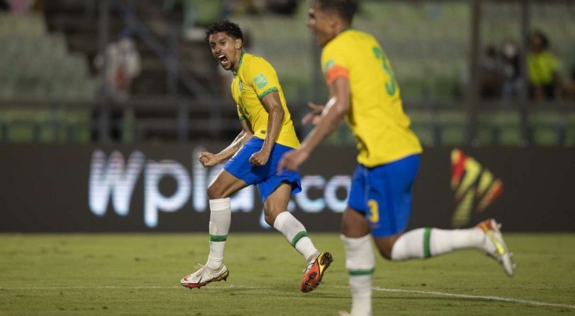 Marquinhos abriu o placar em Brasil x Gana