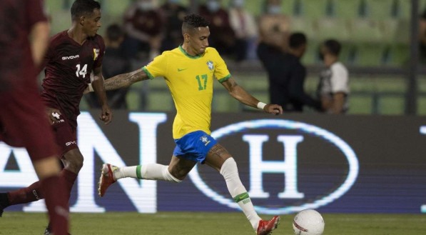 Raphinha &eacute; a principal novidade da sele&ccedil;&atilde;o brasileira para jogo contra o Uruguai