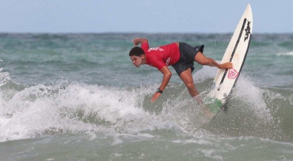 Cauã Nunes ALEXANDRE GONDIM/@BLOGDOSURFE