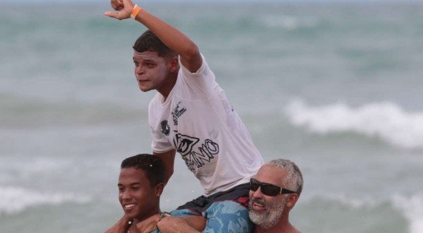 Yantuir Duarte comemorando a vit&oacute;ria na SUB 16