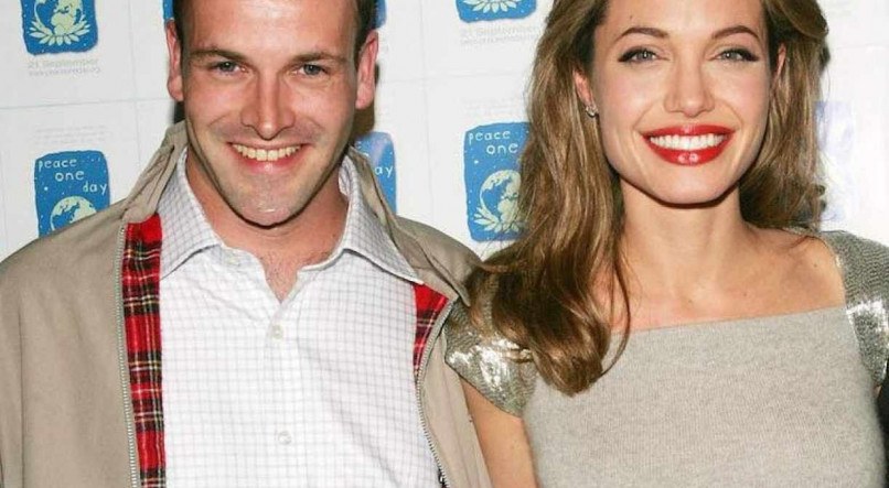 Angelina Jolie e seu ex-marido Jonny Lee Miller