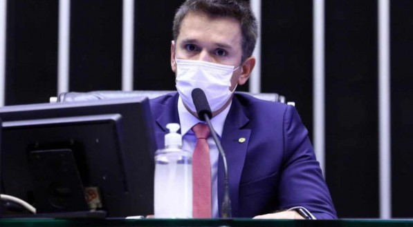Deputado Felipe Carreiras, relator da proposta de legaliza&ccedil;&atilde;o dos jogos no Brasil
