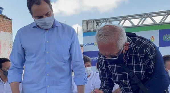 Yves Ribeiro e Paulo Câmara anunciam obras e convênio em Paulista; saiba quais