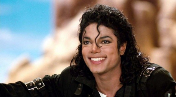 Michael Jackson, um dos maiores astros da m&uacute;sica, ter&aacute; documentos vendidos em site