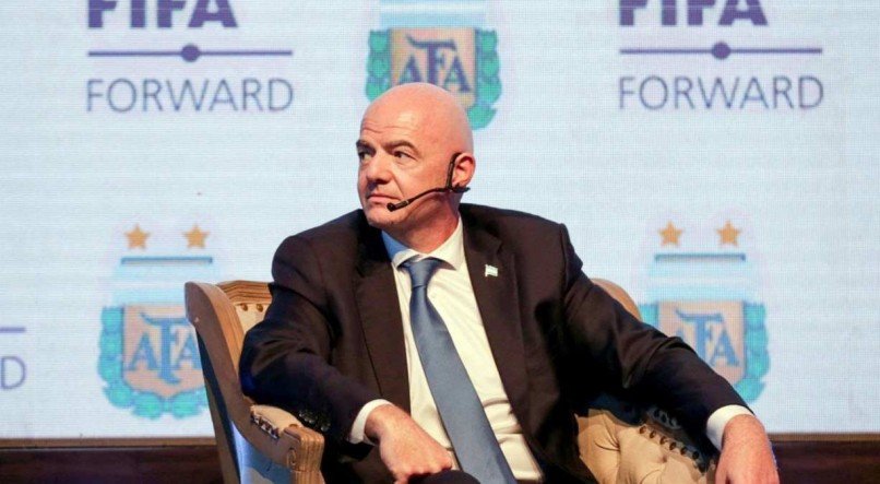 PRESIDENTE Gianni Infantino segue defendendo Copa do Mundo bienal