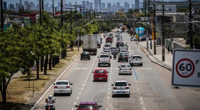 Avenida Mascarenhas de Morais, na Zona Sul do Recife