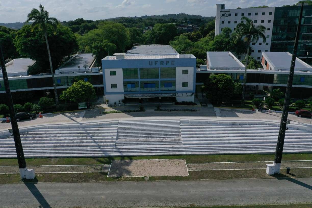 Universidades de Pernambuco se posicionam sobre a não exigência da vacinação contra covid-19 para retorno das aulas presenciais