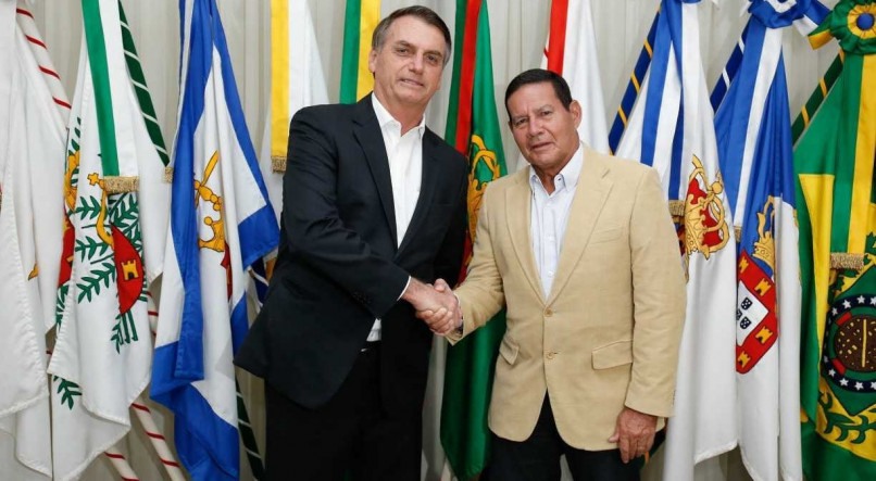 Presidente Jair Bolsonaro e vice-presidente Hamilton Mour&atilde;o