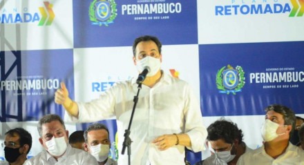 Paulo Câmara anuncia obras em Araripina