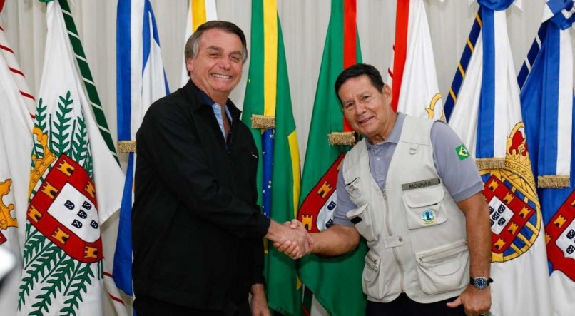 Mour&atilde;o e Bolsonaro durante o governo que chega ao fim em 2023
