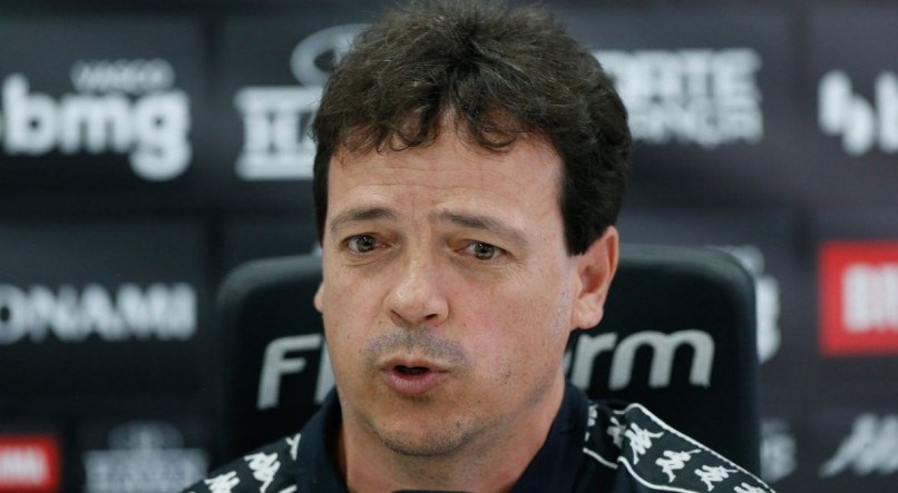 Fernando Diniz pode retornar ao Fluminense.