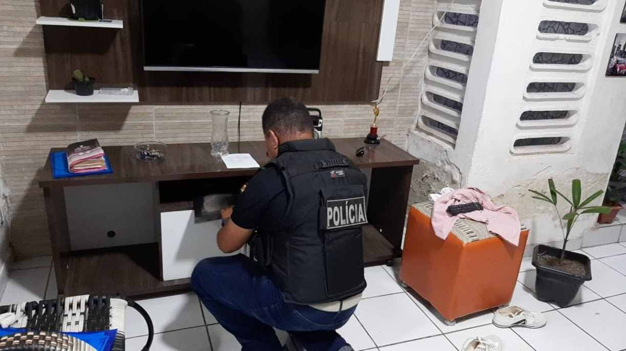 Polícia mira suspeitos de tráfico de drogas e lavagem de dinheiro em Pernambuco e mais dois estados
