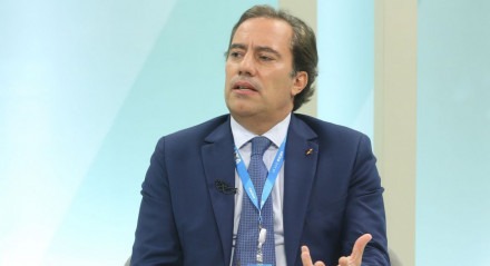 O presidente da Caixa Econômica Federal, Pedro Guimarães, participa do programa Brasil em Pauta  na TV Brasil