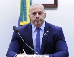 Deputado Daniel Silveira é condenado a indenizar prefeito de Niterói