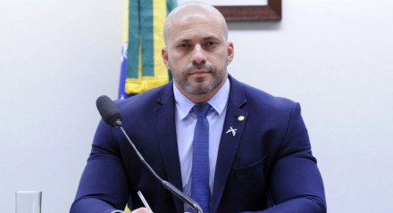 Deputado Daniel Silveira é condenado a indenizar prefeito de Niterói