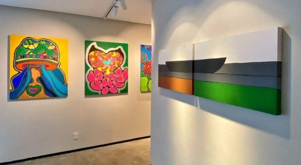 Exposição na Christal Galeria, no Recife, reúne obras que passaram pelo espaço neste ano