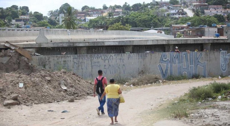 Canal do Fragoso é uma das 1754 obras inacabadas em Pernambuco