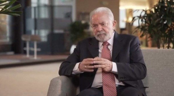 Na Espanha, Lula fala sobre convite de Bush para invadir Iraque: 'Eu tinha outra guerra: a fome'