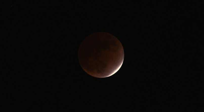 Eclipse lunar visto de T&oacute;quio, no Jap&atilde;o