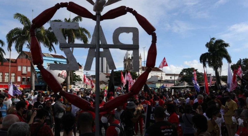 Marche no Centro do Recife em homenagem ao Dia da Consciência Negra e contra o Governo Bolsonaro.