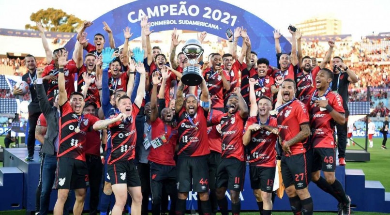 O Athletico-PR conquistou, no &uacute;ltimo s&aacute;bado (20), o bicampeonato da Copa Sul-Americana