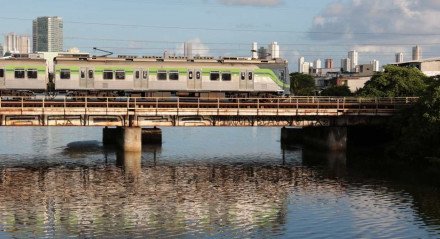  Linha sul do Metrô do Recife da CBTU.