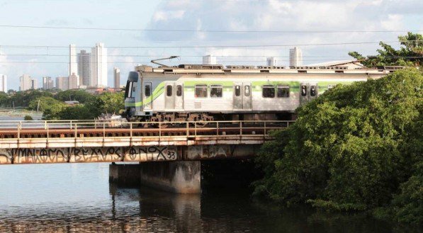 Metrô do Recife: Sistema sobre trilhos recebe R$ 10 milhões do Novo PAC para melhorar infraestrutura, mas indefinições sobre concessão segue 