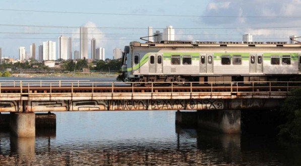 A participação do metrô para o passageiro do transporte público da RMR virou algo ‘modesto’, segundo a pesquisa. Perda de importância tem relação com o sucateamento