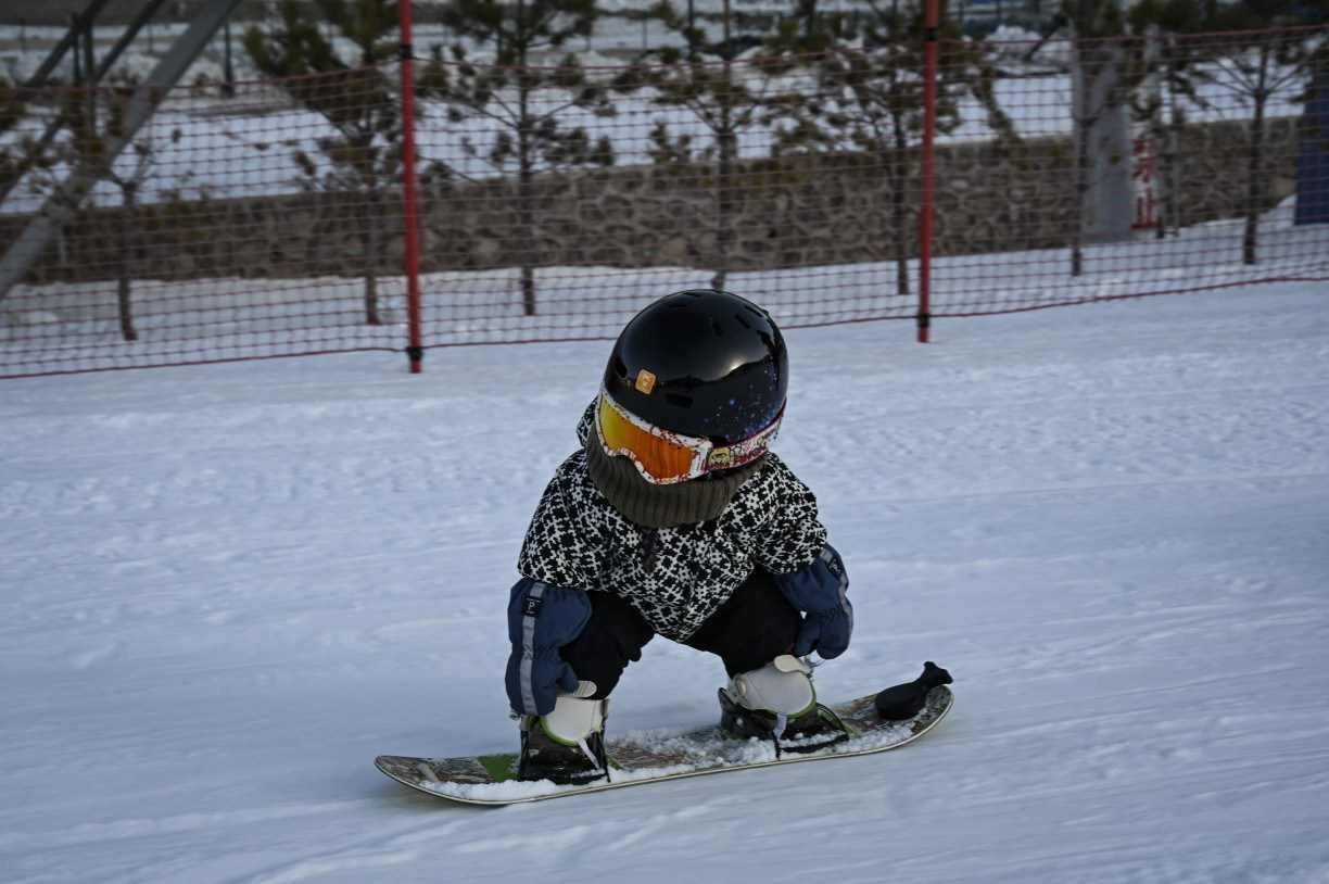 snowboard
