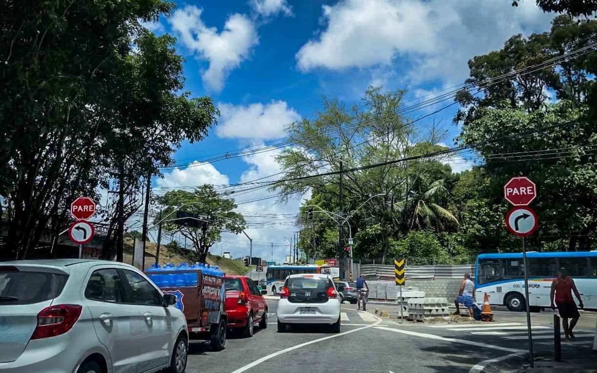 Nova circulação na BR-101, em Dois Irmãos, no Recife, nem começou e já recebe críticas. CTTU confirma ganhos