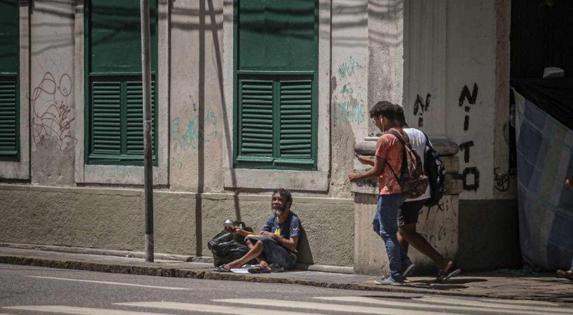 Situa&ccedil;&atilde;o de moradores de rua no Recife