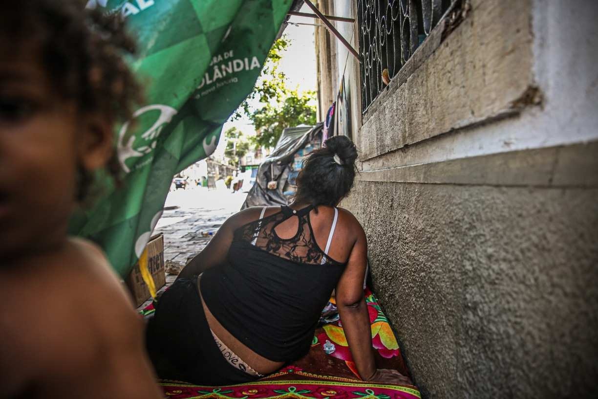 Fome assombra as mulheres no Brasil; entre elas, a insegurança alimentar foi de 47% em 2021 contra 26% deles