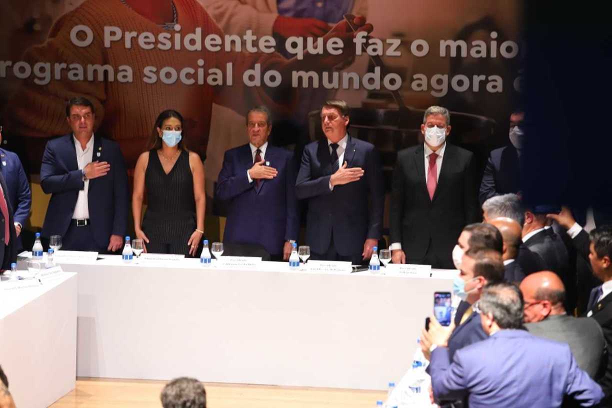 RECÉM-CHEGADO Valdemar Costa Neto trocou comando da sigla em alguns estados para contemplar Bolsonaro