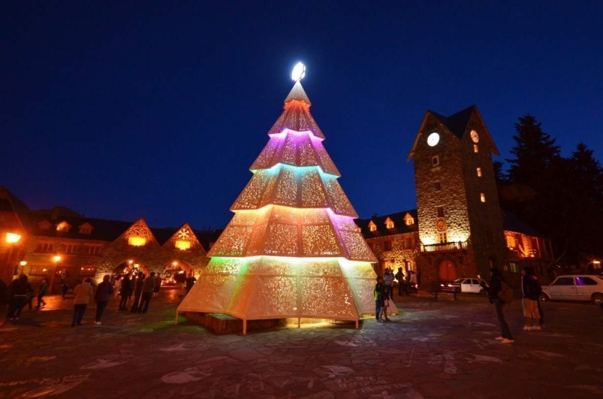 Temporada natalina em Bariloche reúne decoração, atrações e o melhor da gastronomia da Patagônia