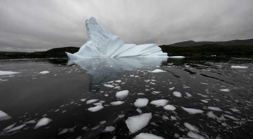 Imagem de 2019 mostra iceberg boiando em Terra Nova e Labrador, no Canad&aacute;