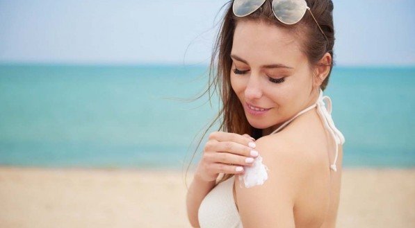 PROTETOR SOLAR FPS: dermatologista ensina a usar corretamente o protetor solar; confira dicas