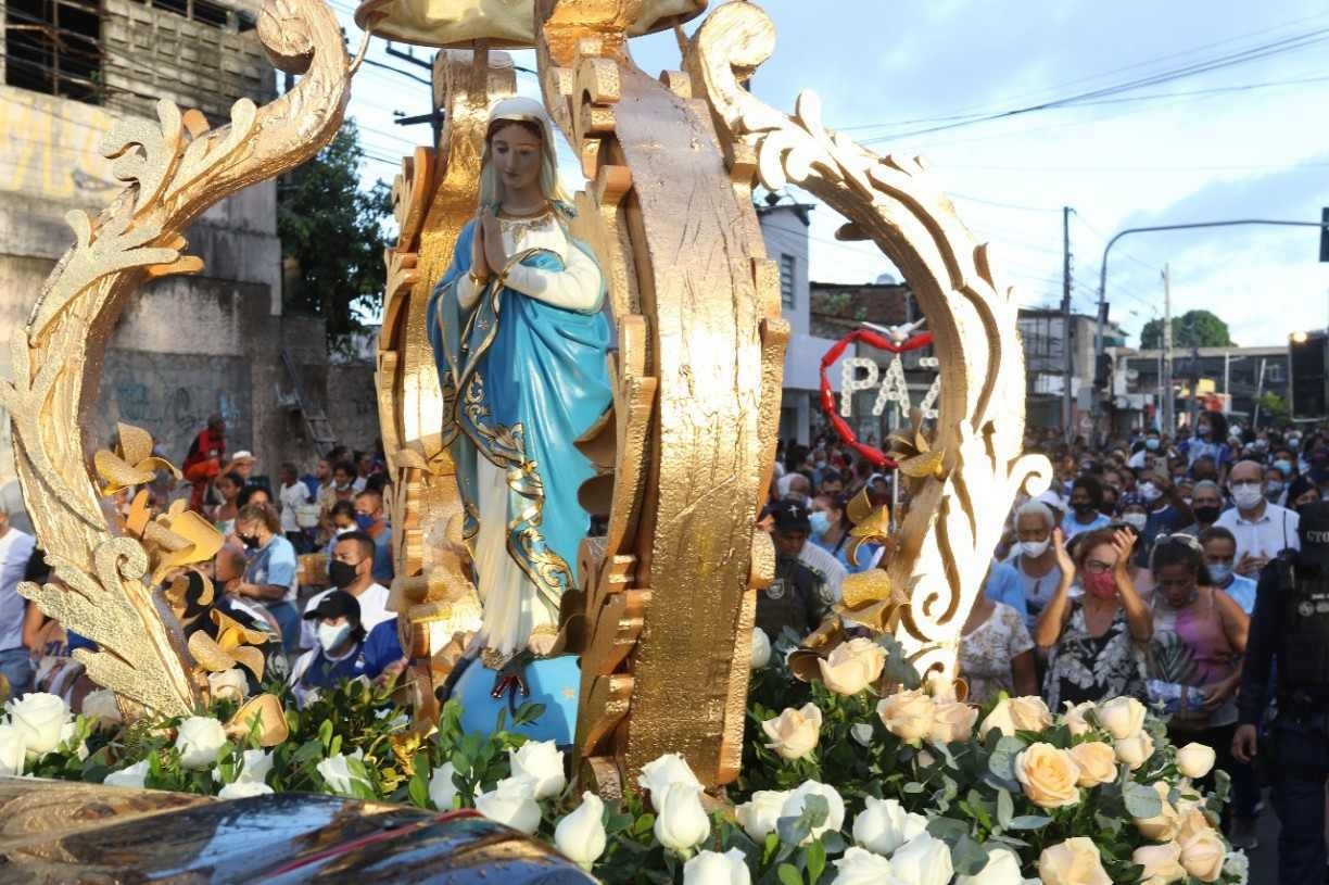 Veja imagens da carreata em homenagem ao dia de Nossa Senhora da Conceição no Recife