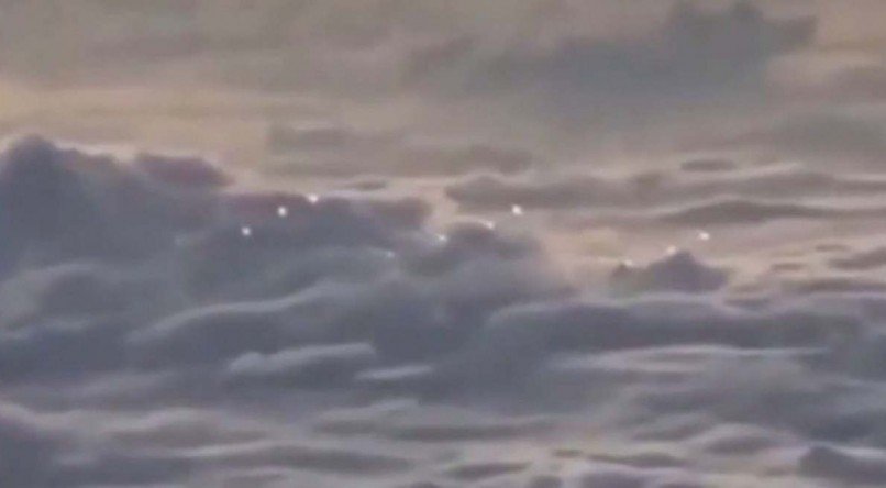 Objetos n&atilde;o identificados foram filmados por um piloto