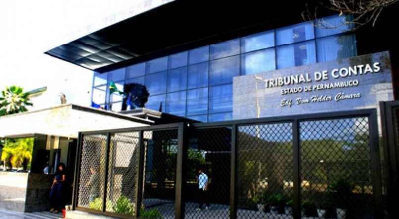 Tribunal de Contas de Pernambuco, na Rua da Aurora
