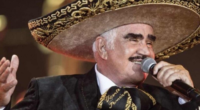 O cantor Vicente Fernandez, que faleceu aos 81 anos