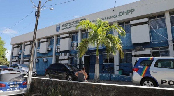 Adolescente foi esquartejada e teve seios retirados porque seria informante da polícia no Recife