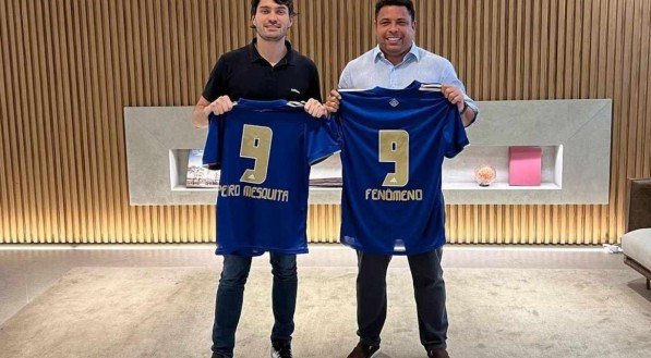 INVESTIMENTO Ronaldo, por meio da Tara Sports, adquiriu 90% do controle do Cruzeiro por R$ 400 milhões 