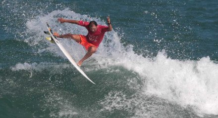 O + Surf Festival, A final do circuito pernambucano de surfe neste último fim de semana, 18 e 19/12, na praia do Cupe definiu os campeões do circuito 2021 com emoções até a última onda.
