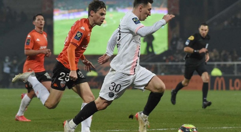 A partida entre Lorient e PSG foi marcada por um dia de pouca inspira&ccedil;&atilde;o de Messi. 