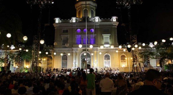 Missa celebra o Natal no Quartel do Derby em novo horário