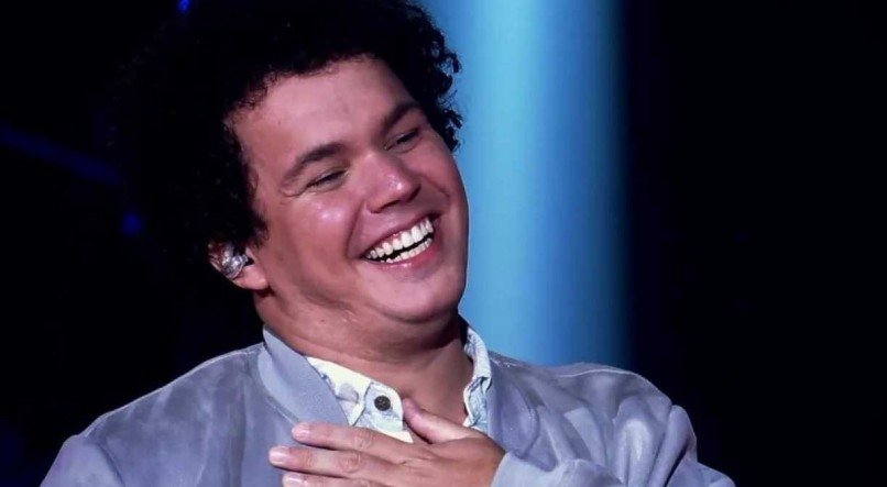 O cearense Giuliano Eriston venceu a 10ª temporada do The Voice Brasil 