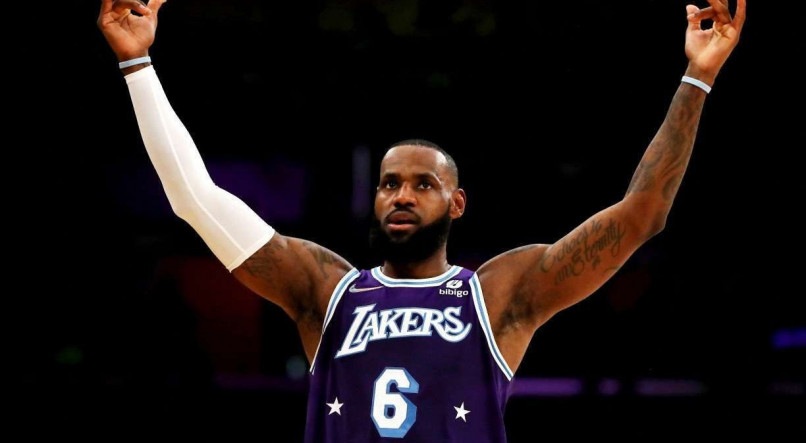 LeBron James atua no Los Angeles Lakers