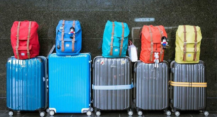 As chamadas bagagem de mão podem pesar até 10 kg, conforme a Resolução 400 da Agência Nacional de Aviação Civil (Anac).