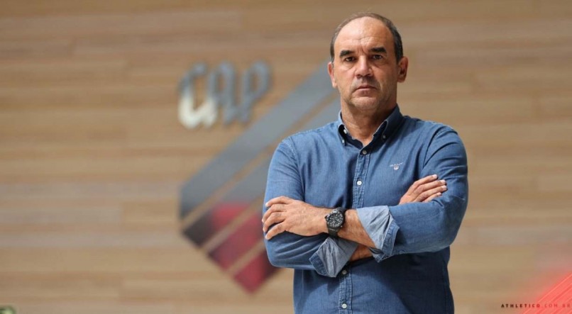 Ricardo Gomes é o novo diretor executivo de futebol do Athletico-PR