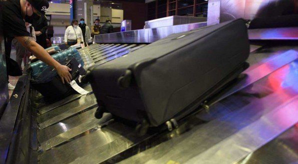 Novas regras para transporte de armas em aeronaves são propostas pela Câmara